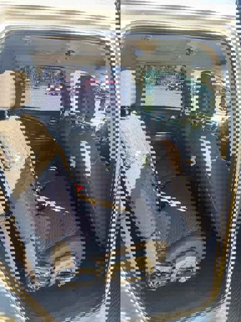 Used 2015 Dodge Journey American Value Package w/ Flexible Seating Group image 12