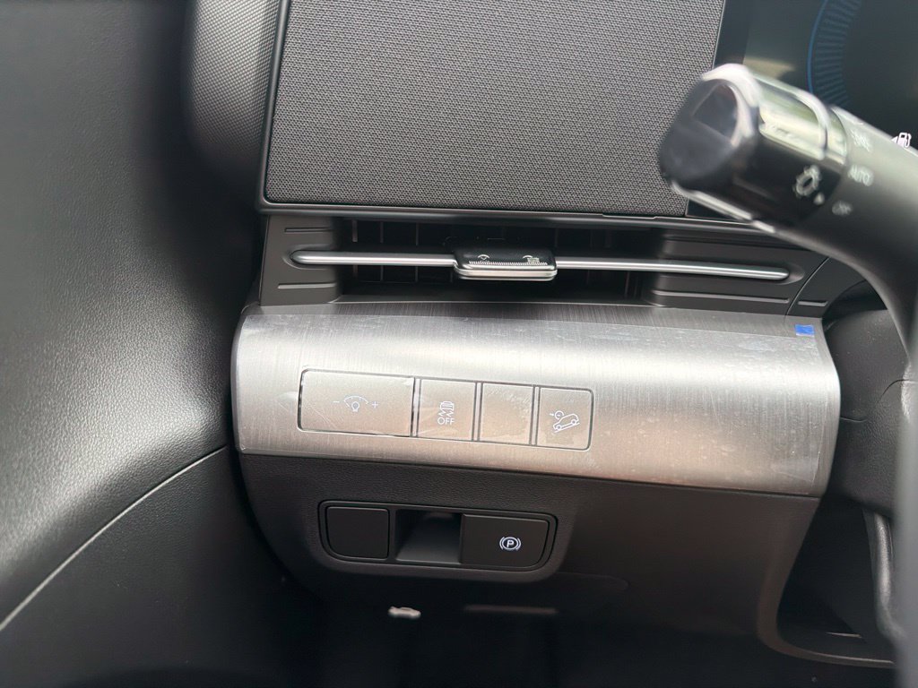 New 2027 Hyundai Kona SE AWD/4WD image 28