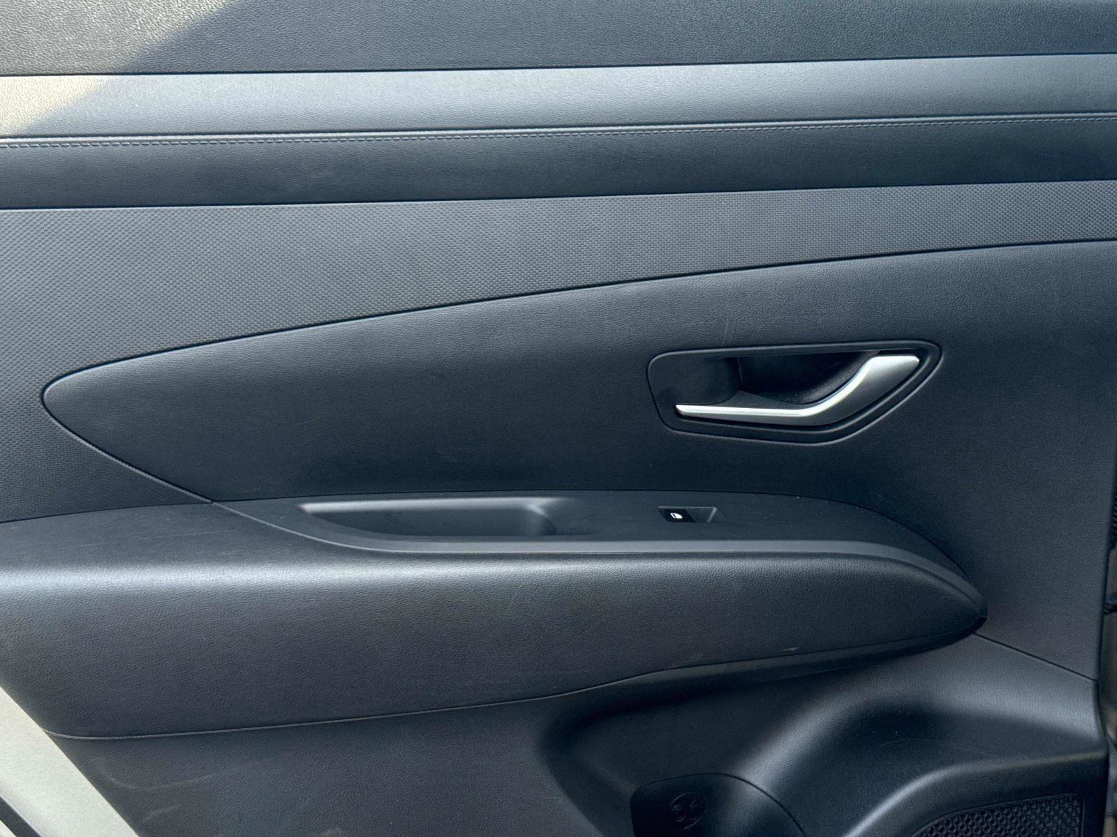 Used 2025 Hyundai Tucson SEL image 14
