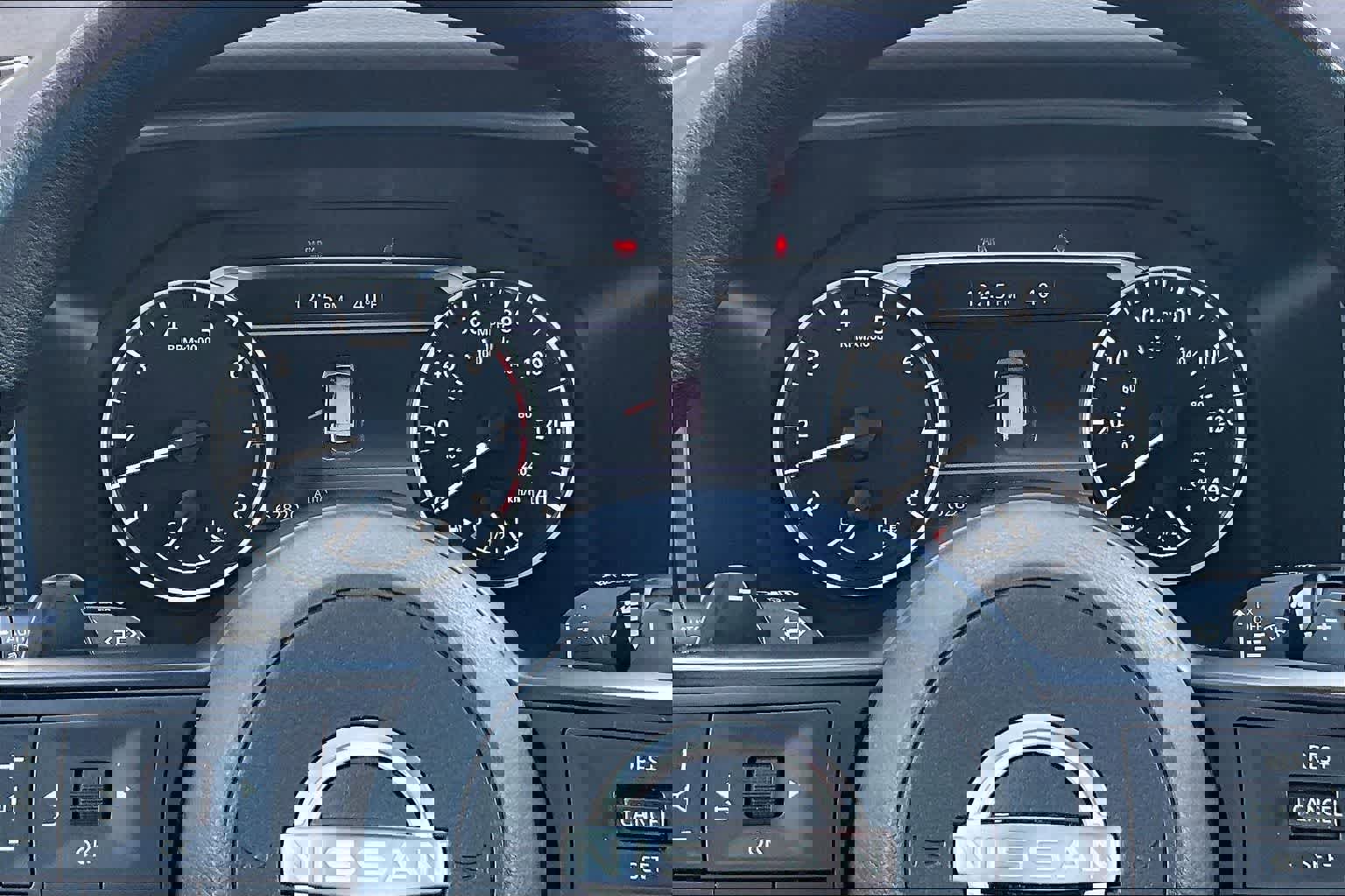 Used 2023 Nissan Rogue S image 18