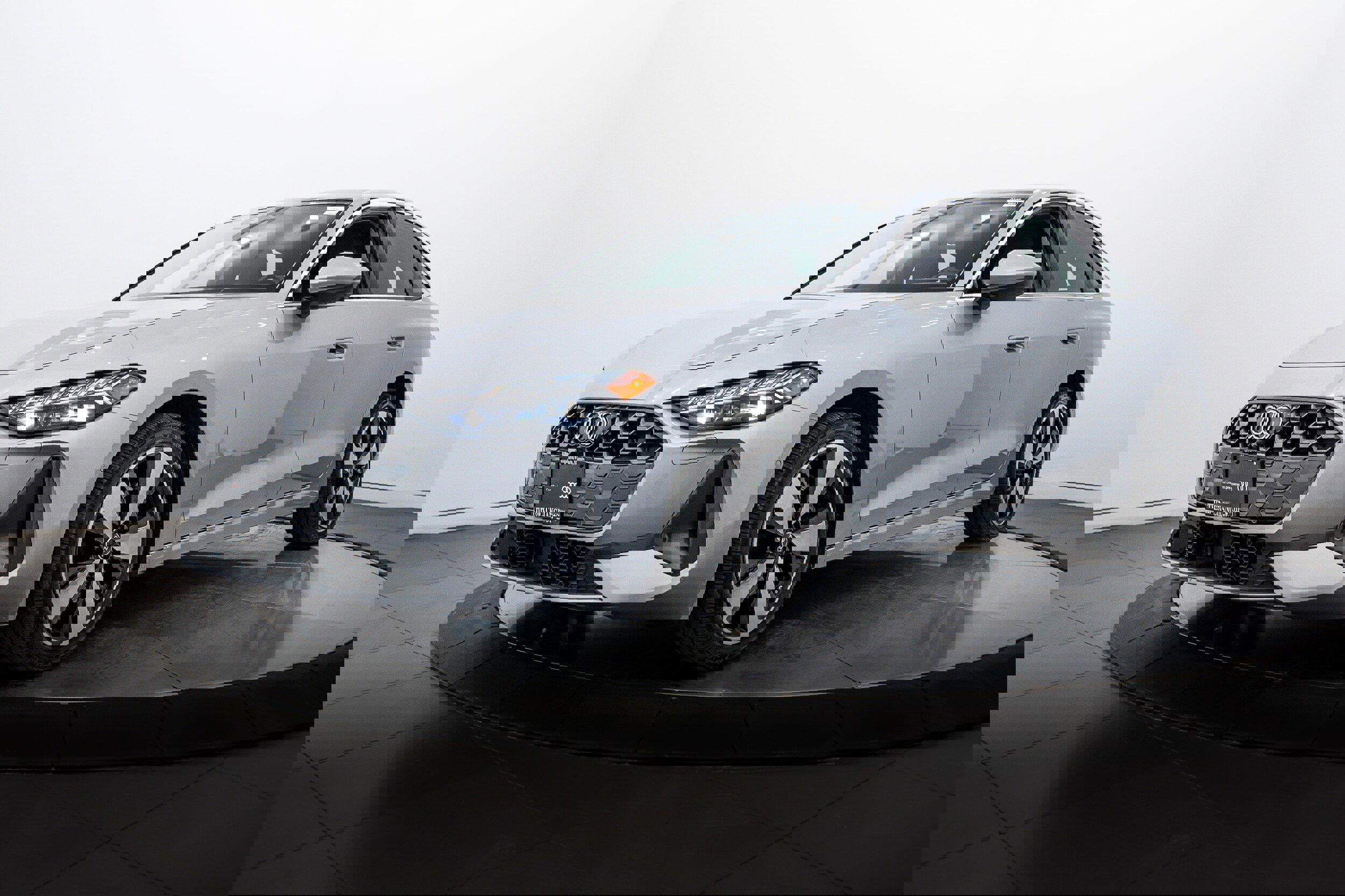 Certified 2025 Audi A5 2.0T Premium Plus w/ Premium Plus image 7