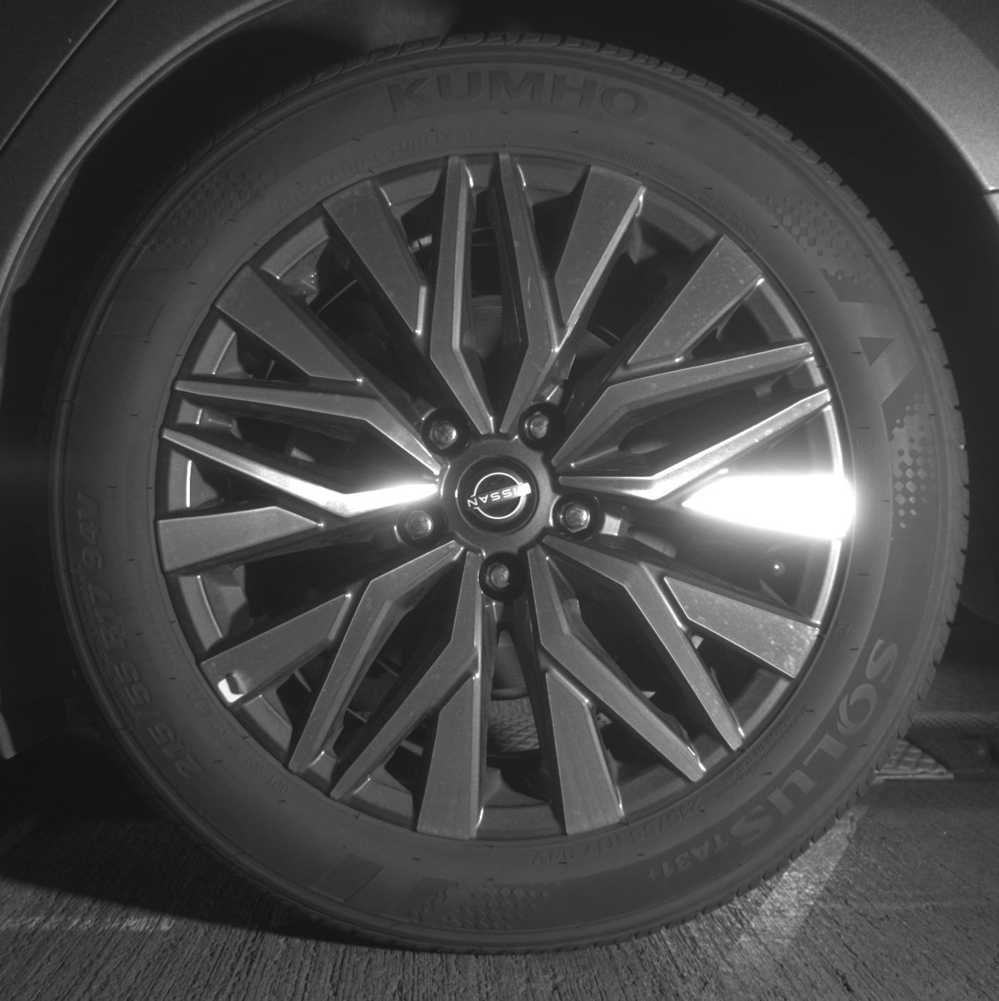 Used 2025 Nissan Altima 2.5 SV FWD image 14