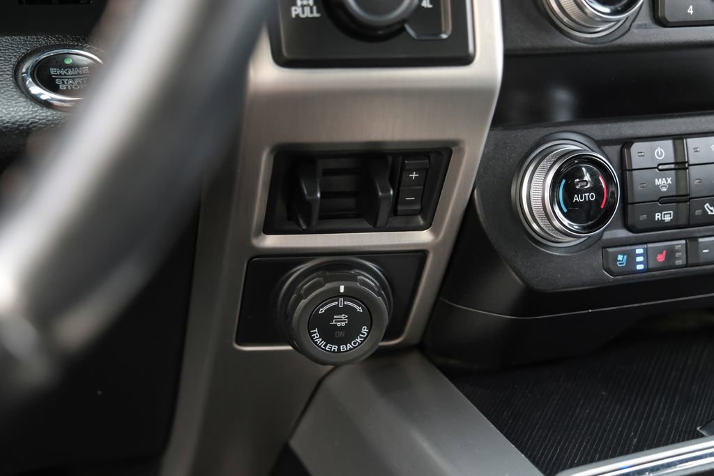 Used 2021 Ford F250 Platinum w/ FX4 Off-Road Package image 25