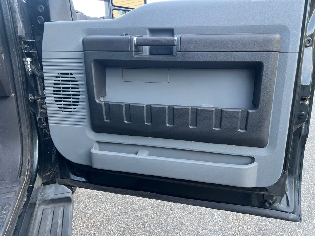 Used 2016 Ford F350 XL w/ Power Equipment Group image 8