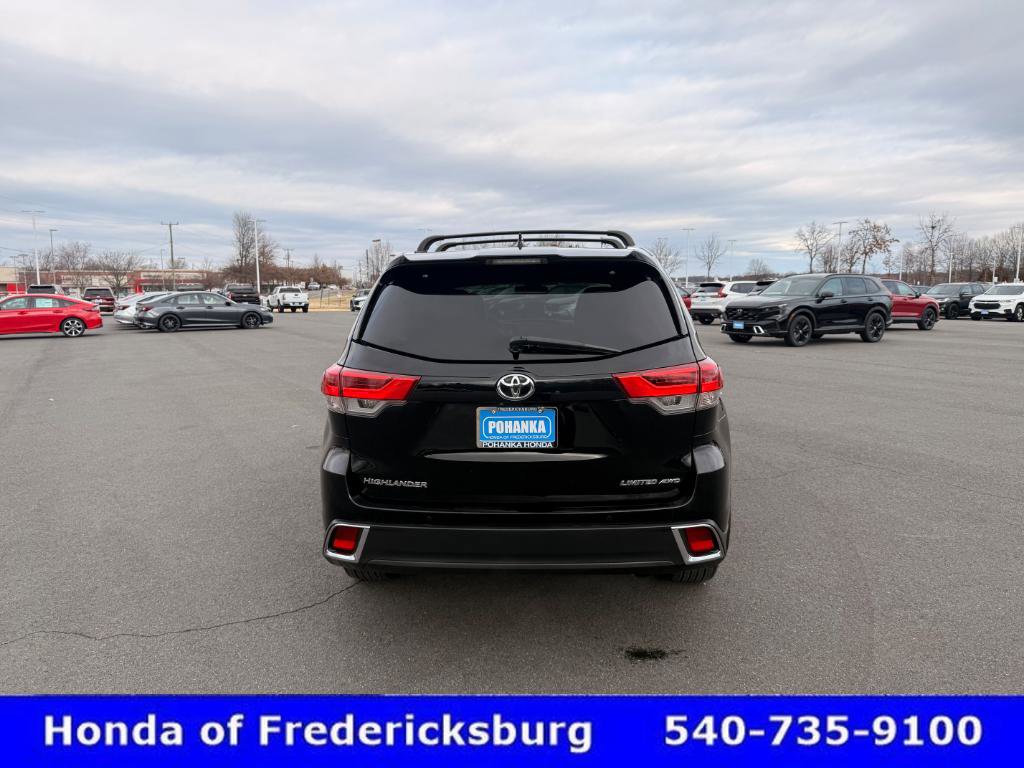 Used 2017 Toyota Highlander Limited image 5