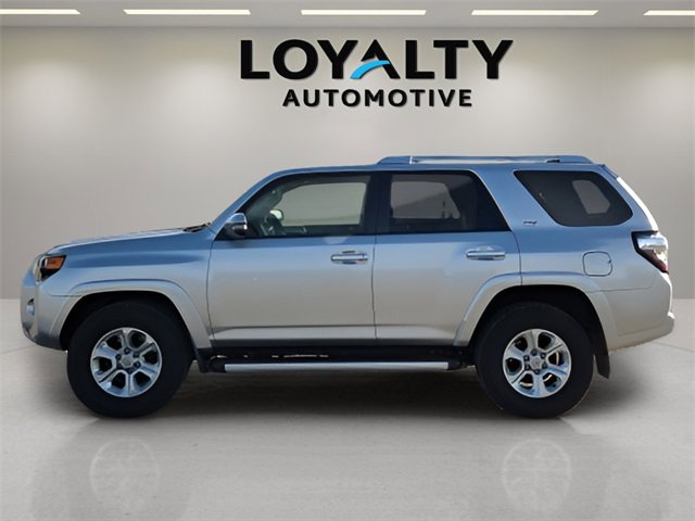 Used 2016 Toyota 4Runner SR5 Premium image 2