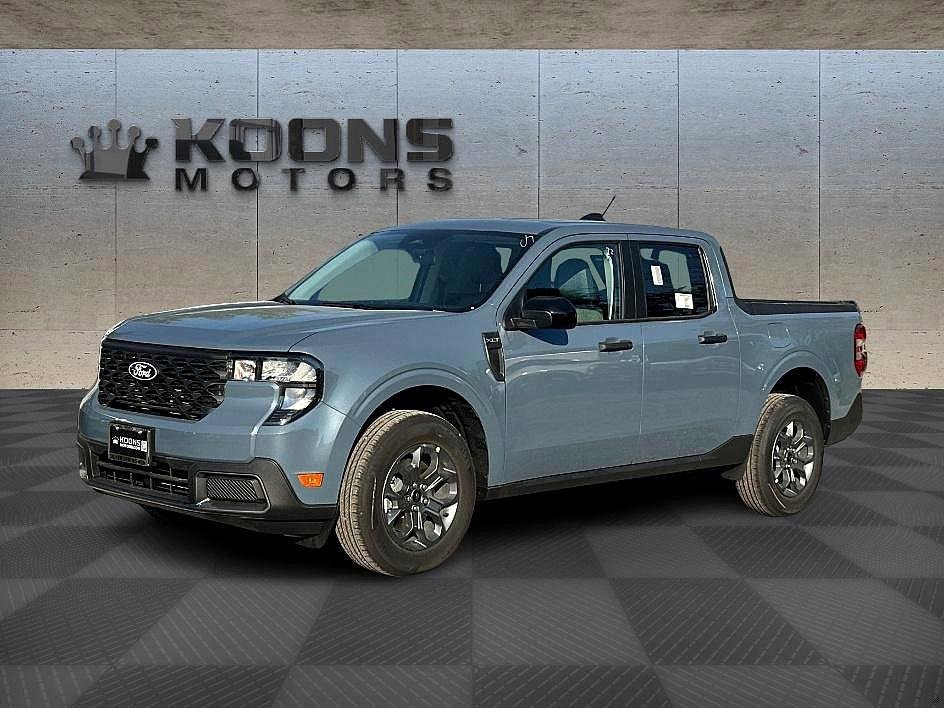 New 2025 Ford Maverick XLT