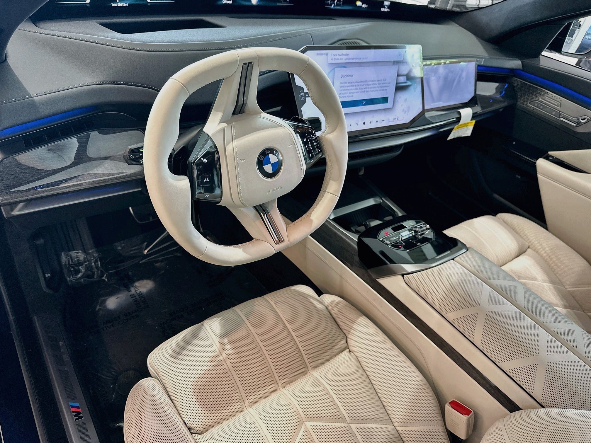 New 2027 BMW 740i w/ Executive Package RWD image 8