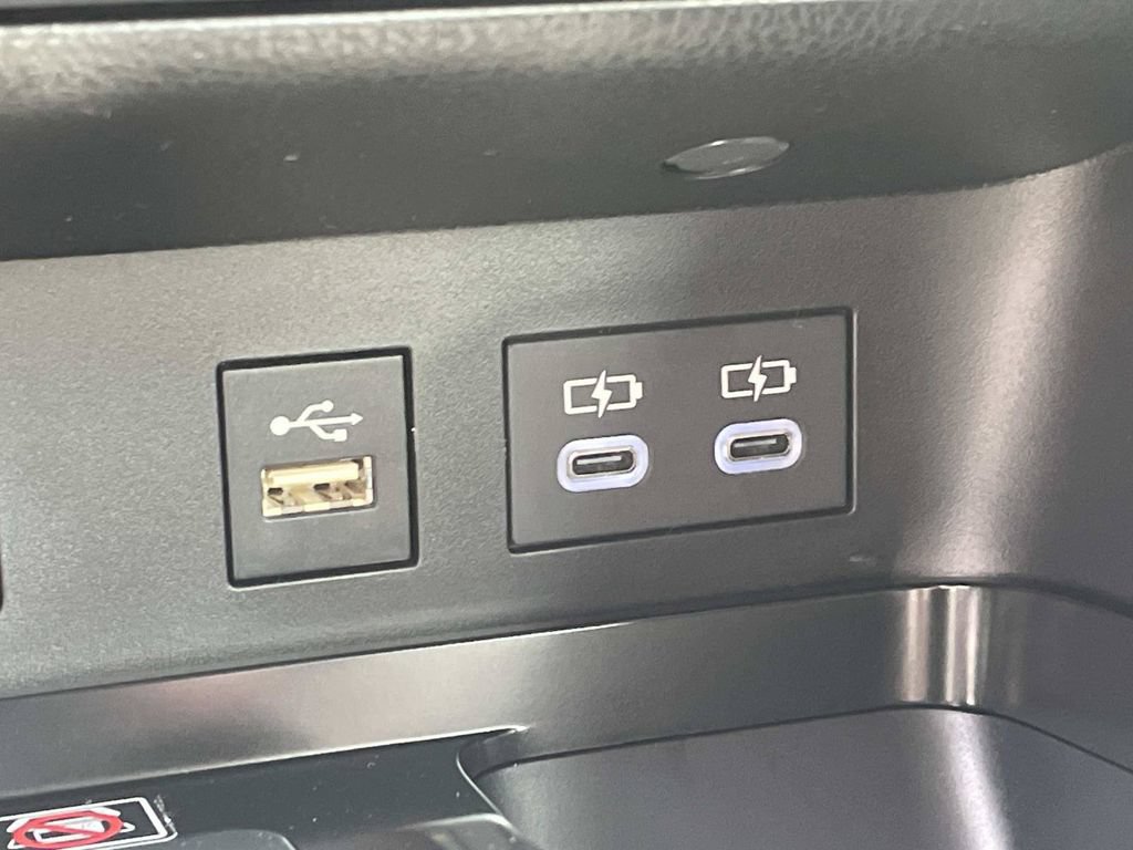 New 2026 Toyota Camry SE w/ Convenience Package FWD image 40