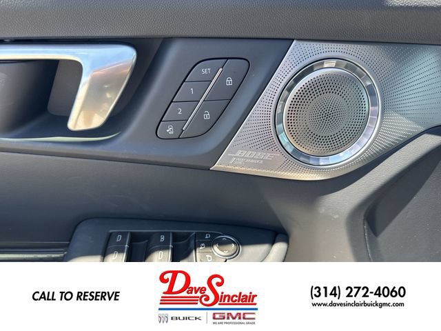 New 2026 Buick Enclave Avenir w/ Super Cruise Package FWD image 13
