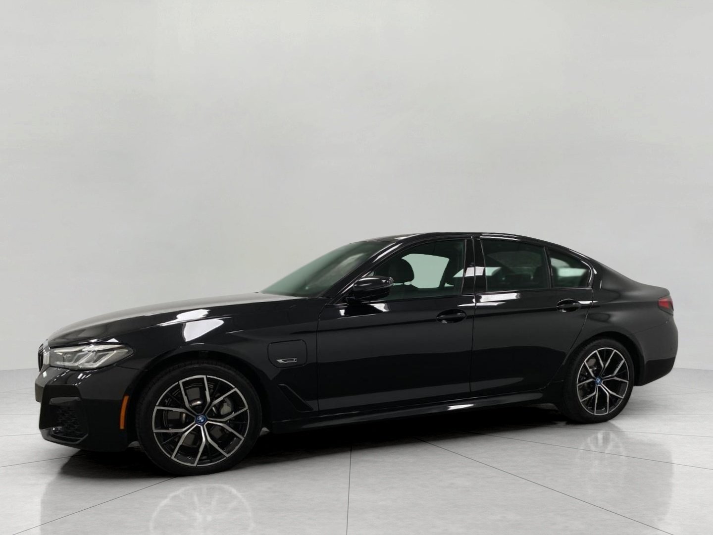 Used 2023 BMW 530e xDrive w/ Executive Package AWD/4WD image 41
