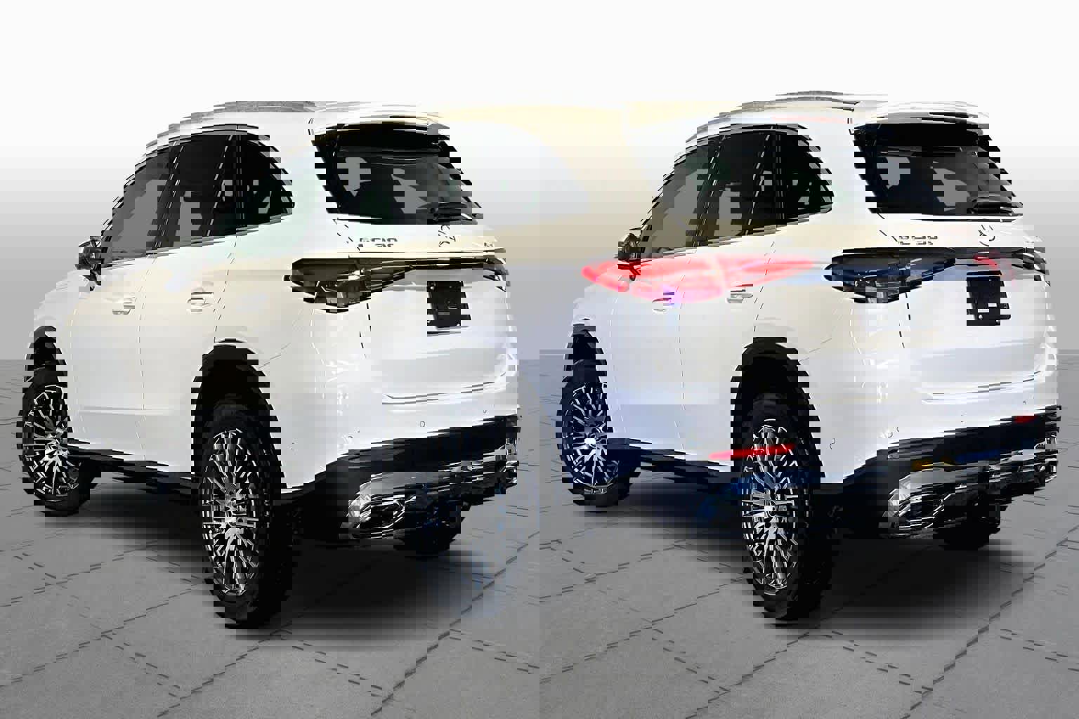 New 2026 Mercedes-Benz GLC 300 4MATIC image 3