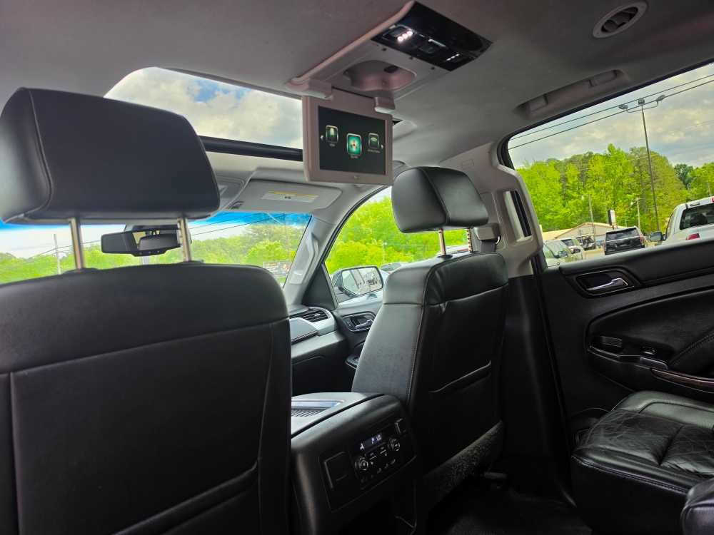 Used 2017 Chevrolet Suburban LT AWD/4WD image 31