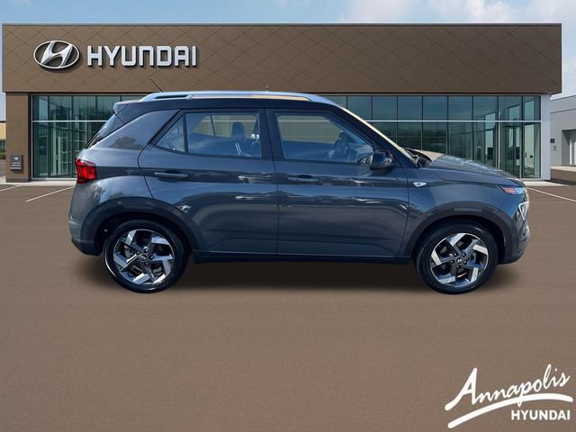 Used 2025 Hyundai Venue Limited FWD image 6