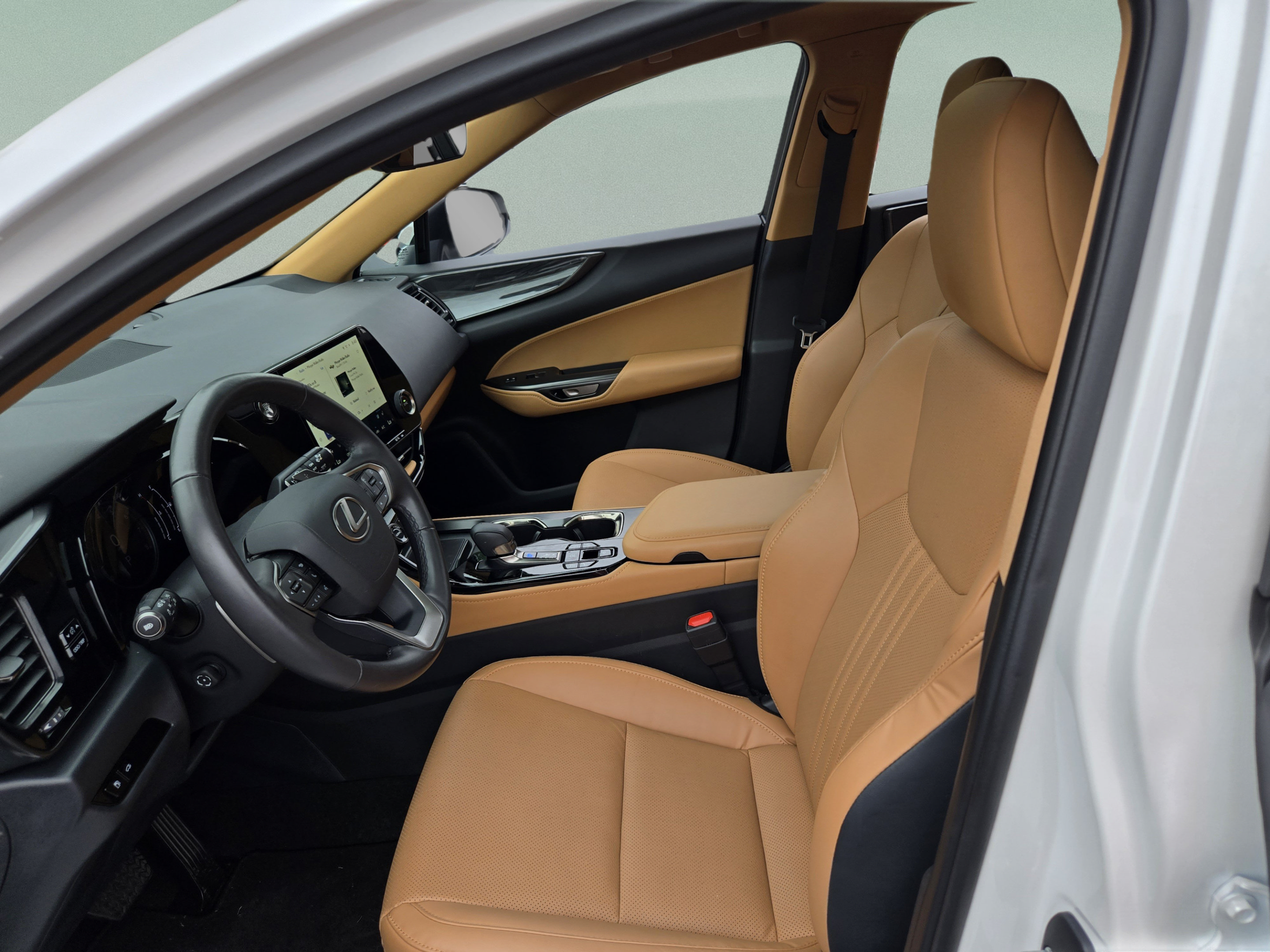 Certified 2025 Lexus NX 350 AWD w/ Premium Package image 16