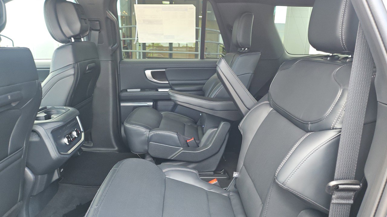 New 2026 Ford Expedition Max Platinum AWD/4WD image 10