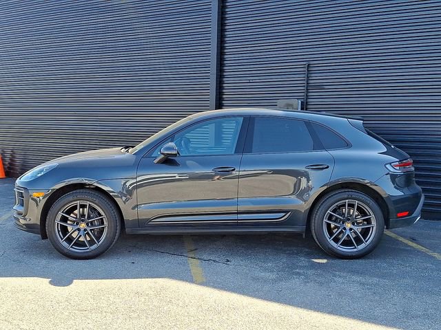 Used 2026 Porsche Macan AWD/4WD image 2