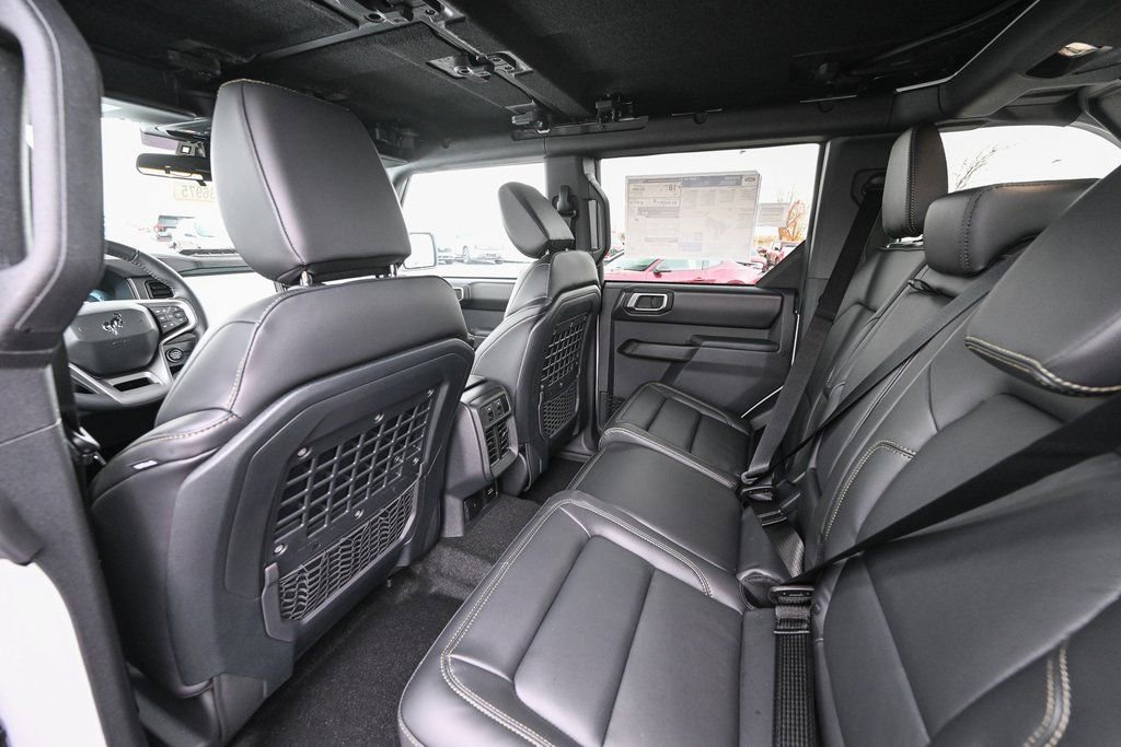 New 2025 Ford Bronco Badlands image 18