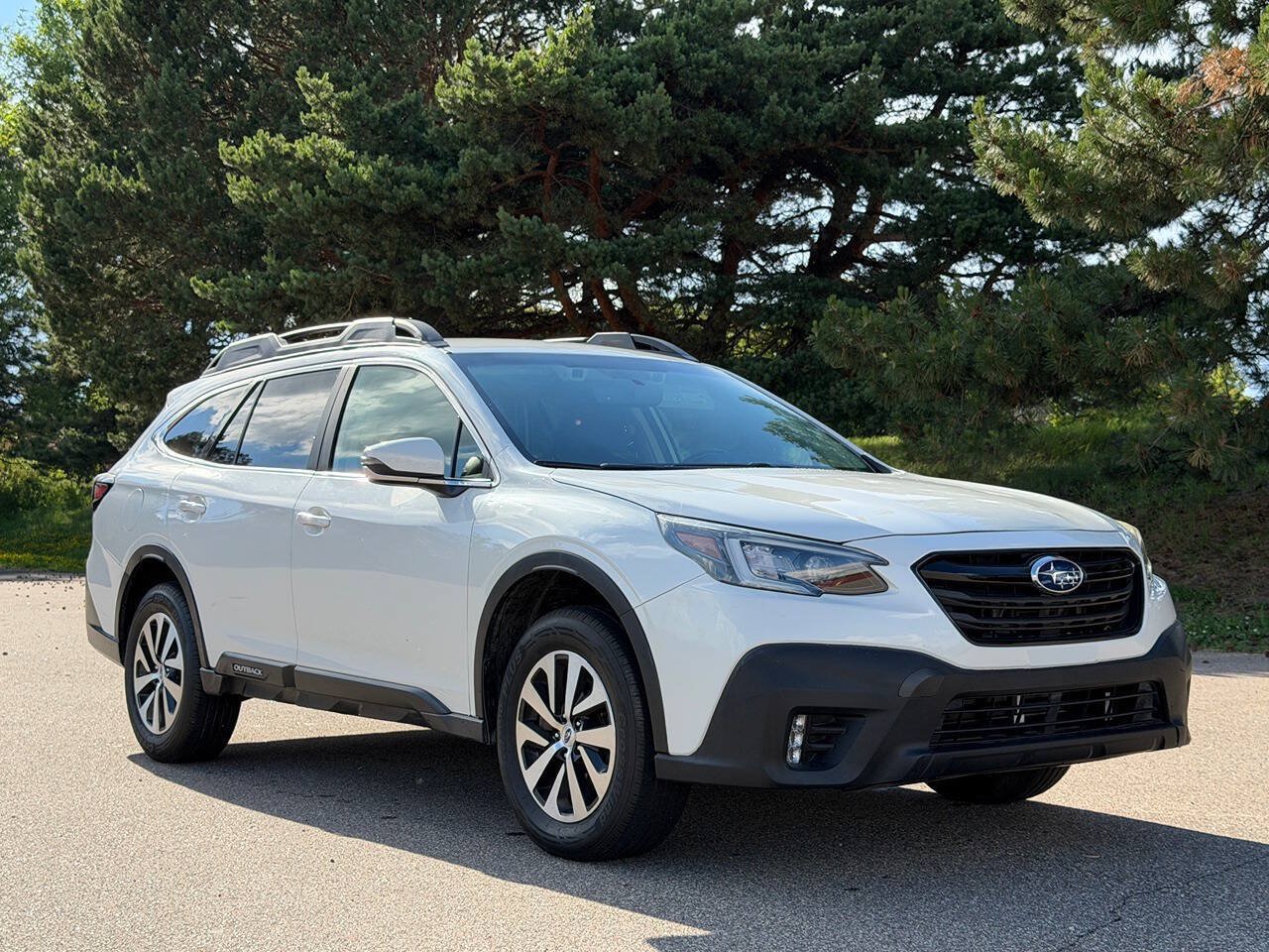 Used 2021 Subaru Outback Premium AWD/4WD image 1