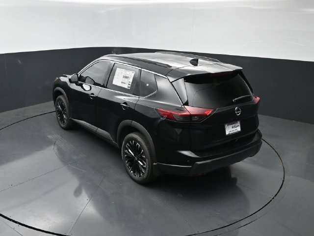 New 2026 Nissan Rogue Dark Armor FWD image 17