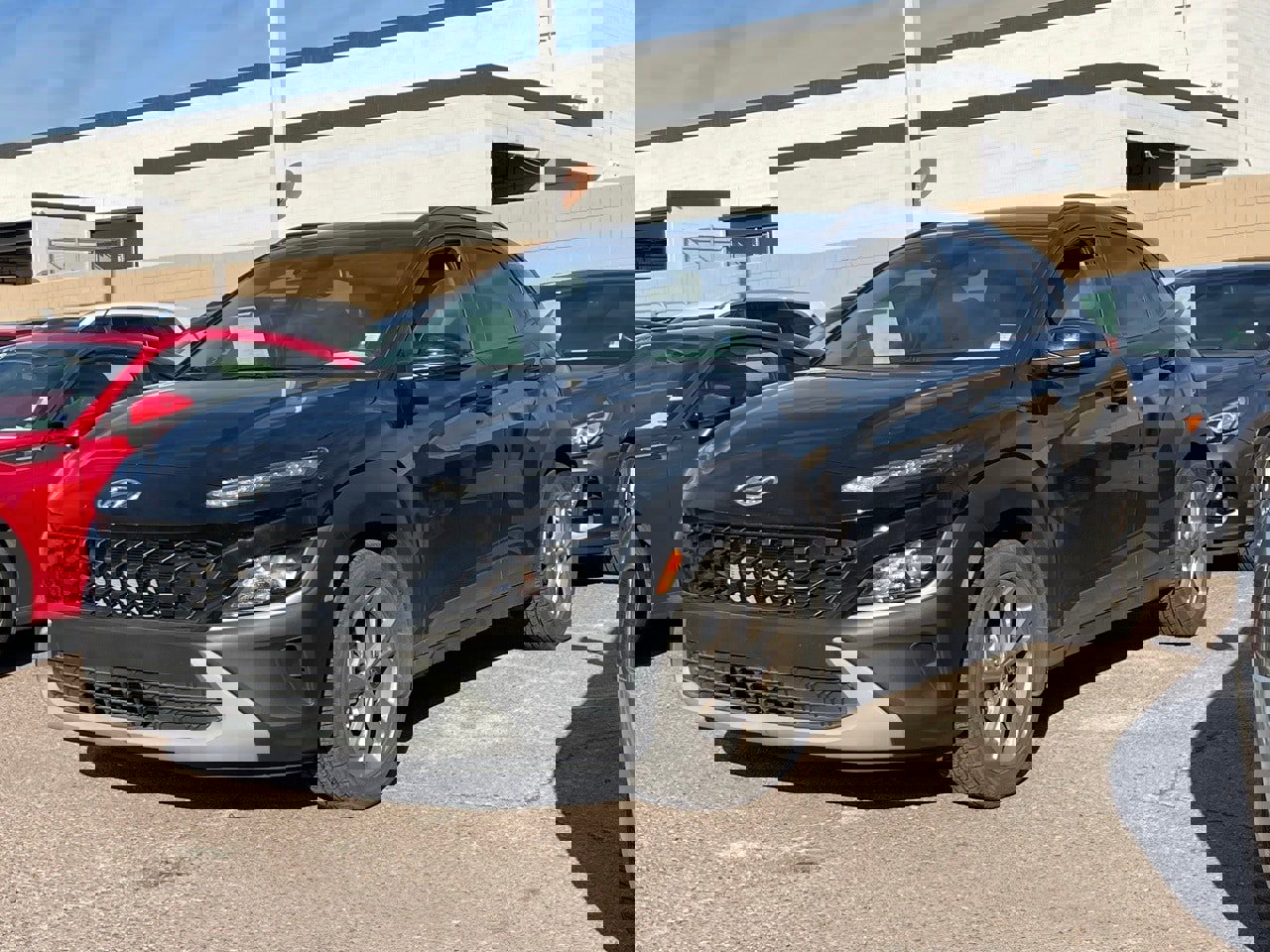 Used 2023 Hyundai Kona SEL image 3