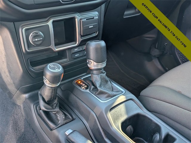 Used 2021 Jeep Wrangler Sport image 6