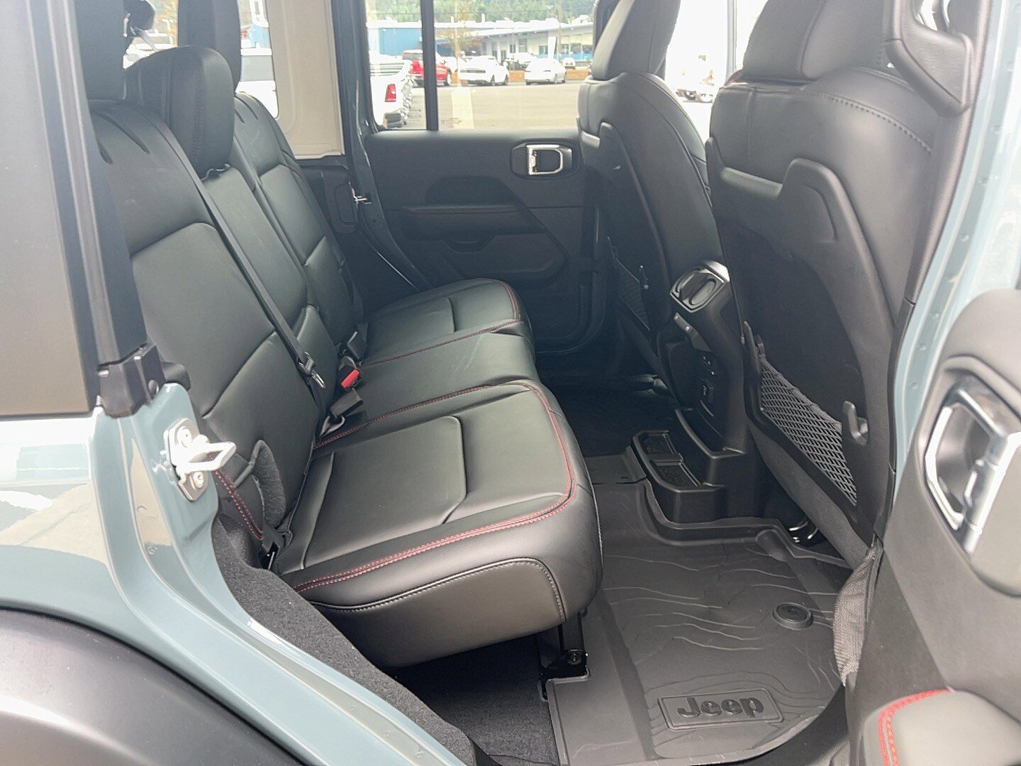 New 2026 Jeep Wrangler Unlimited Rubicon AWD/4WD image 26