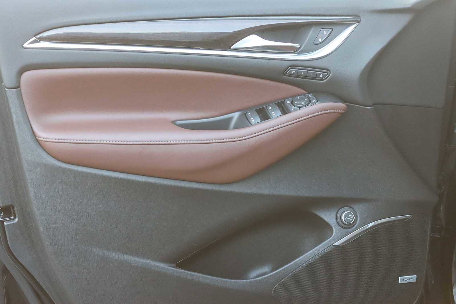 Used 2021 Buick Enclave Avenir w/ Avenir Technology Package image 19