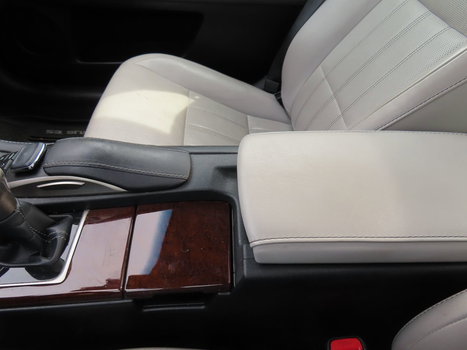 Used 2017 Lexus ES 350 w/ Luxury Package image 30