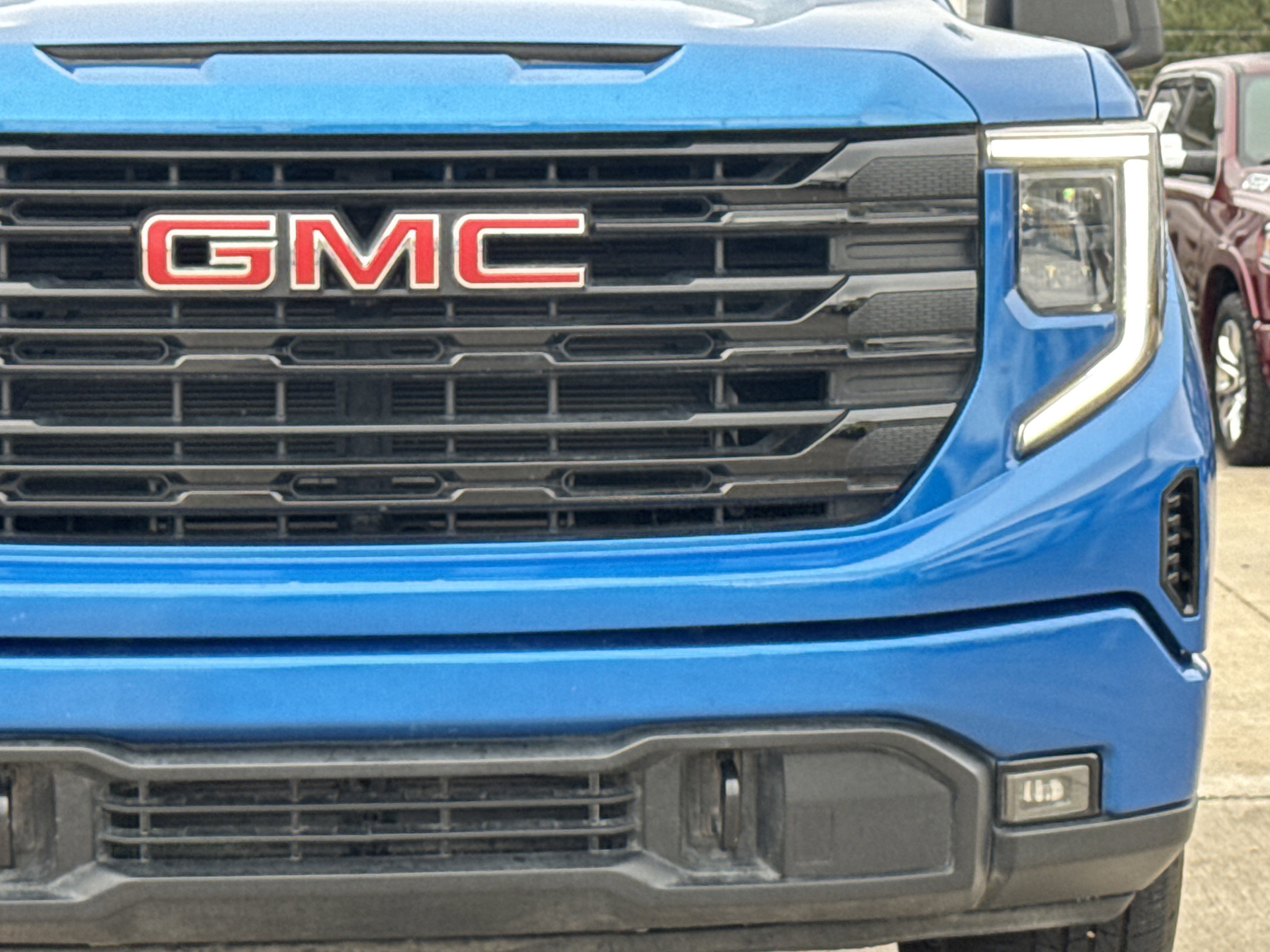 Used 2022 GMC Sierra 1500 Elevation image 6
