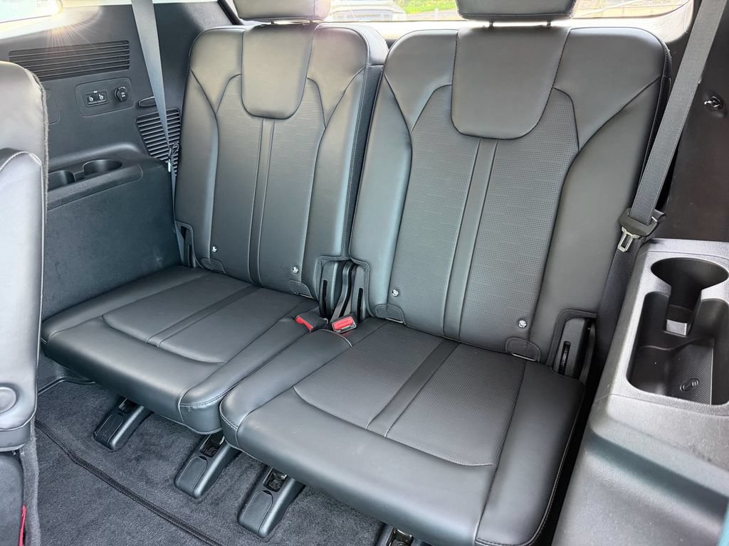 Used 2025 Kia Sorento EX w/ Panoramic Sunroof Package FWD image 15