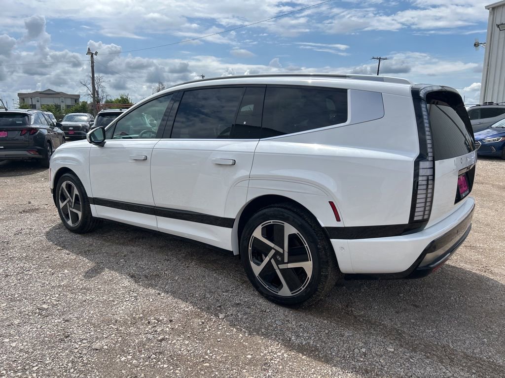 New 2026 Hyundai Ioniq 9 Calligraphy image 3