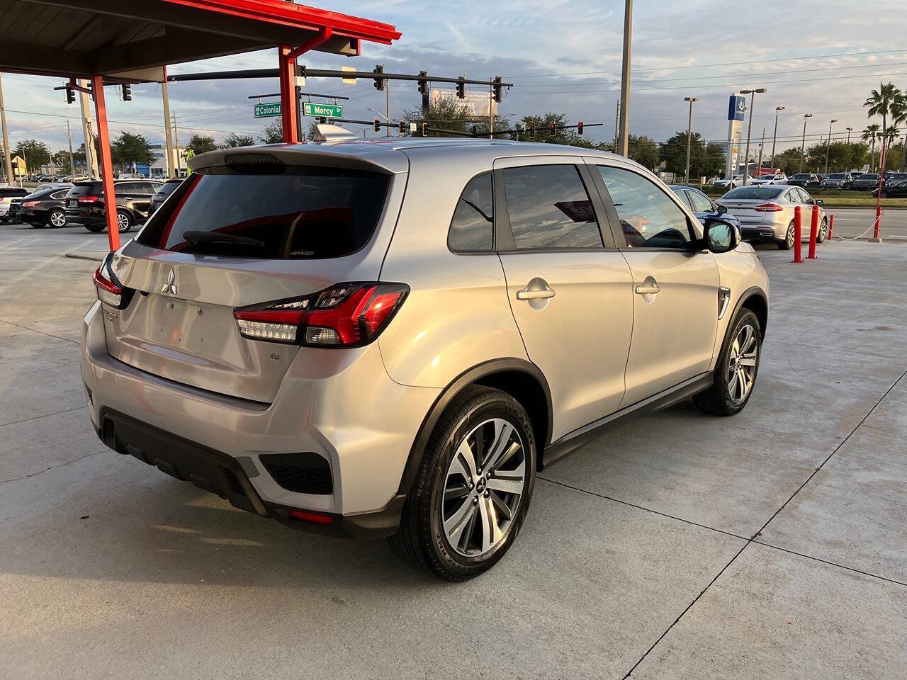 Used 2021 Mitsubishi Outlander Sport SE AWD/4WD image 4