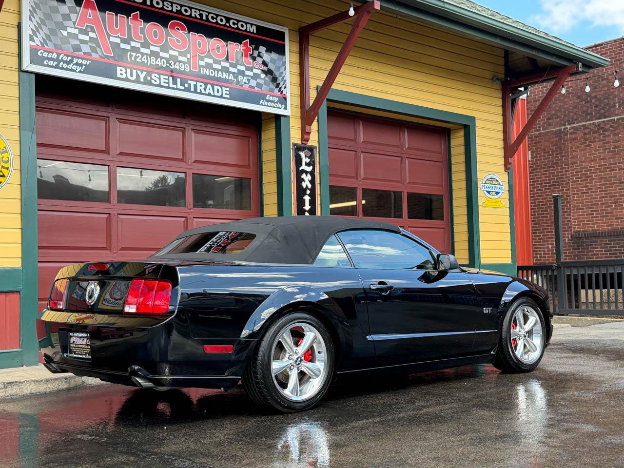 Used 2007 Ford Mustang GT RWD image 6