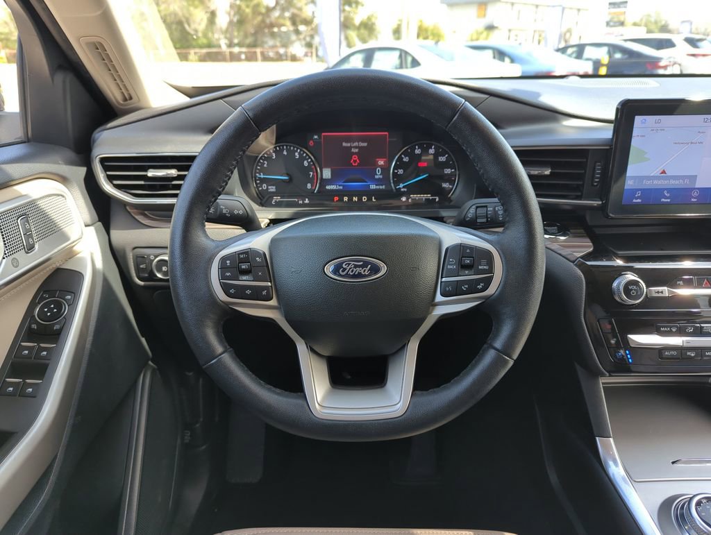 Used 2023 Ford Explorer Limited image 17