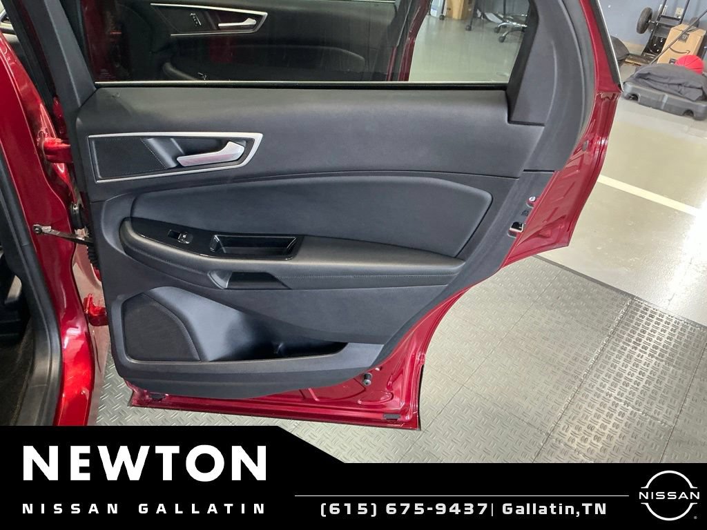 Used 2019 Ford Edge SEL w/ Equipment Group 201A AWD/4WD image 44