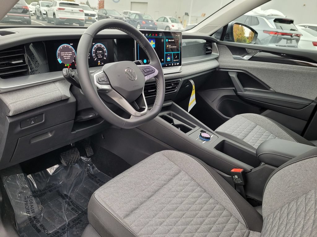 New 2026 Volkswagen Tiguan S FWD image 10