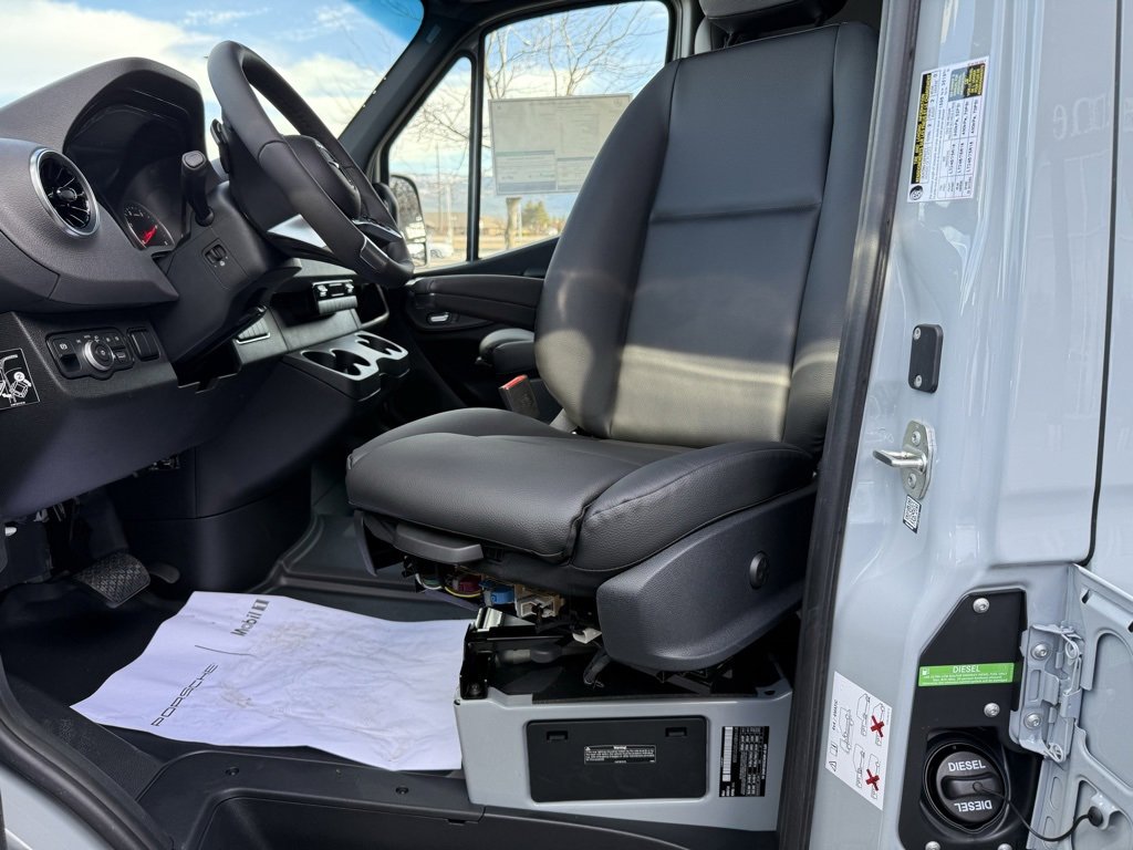 New 2025 Mercedes-Benz Sprinter 2500 image 21