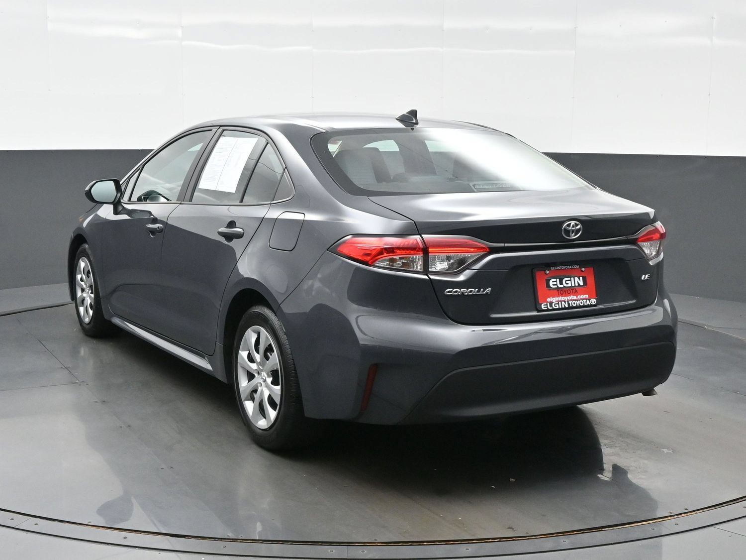 Used 2024 Toyota Corolla LE FWD image 4
