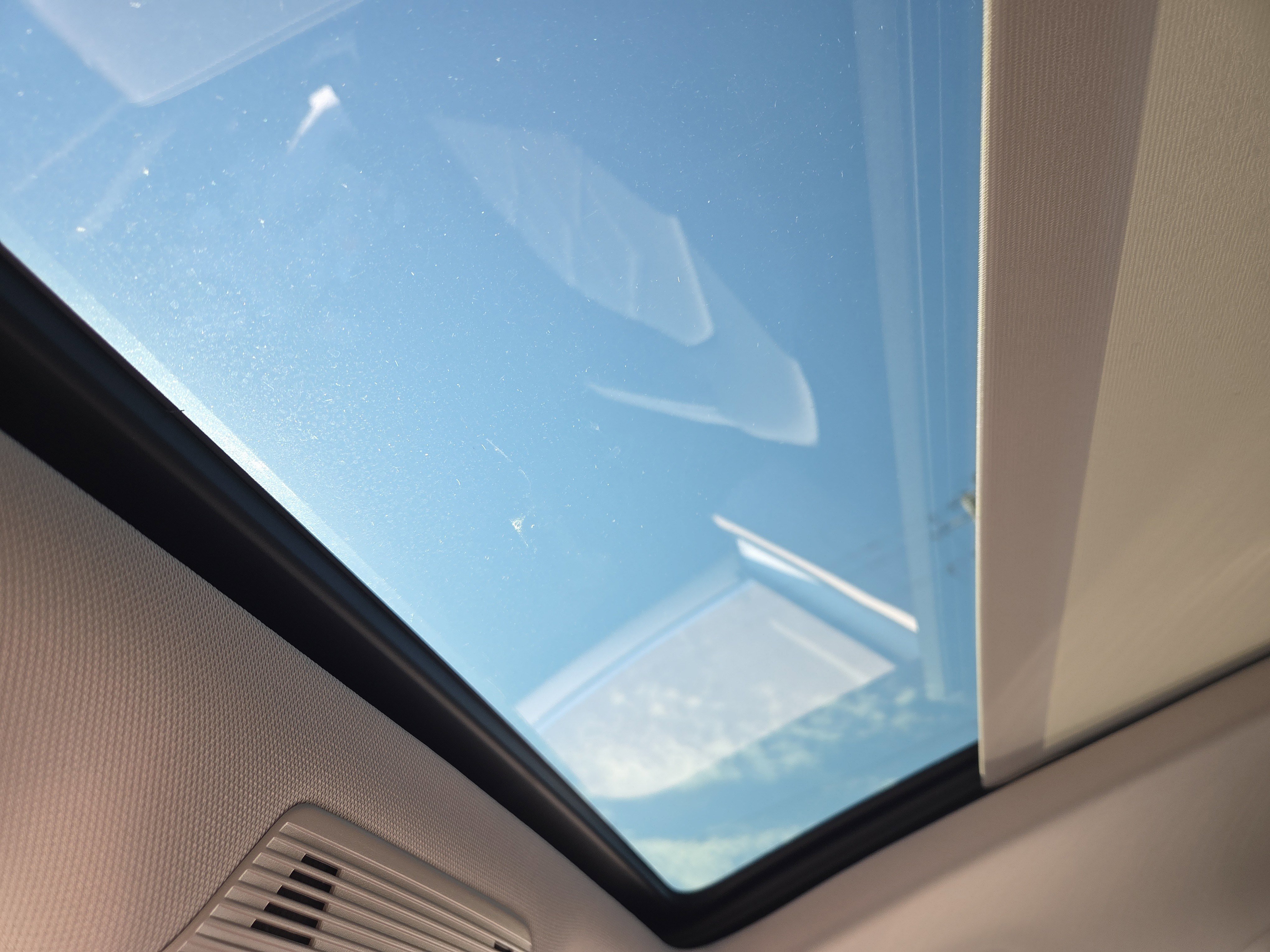 New 2026 Volkswagen Atlas SE image 13