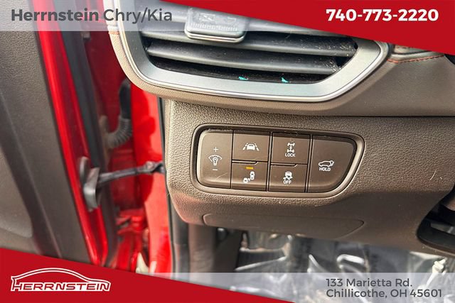 Used 2020 Hyundai Santa Fe Limited AWD/4WD image 18