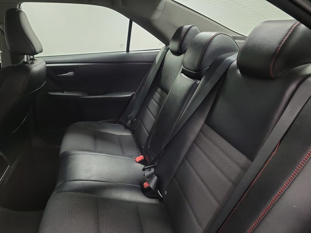 Used 2016 Toyota Camry SE FWD image 22