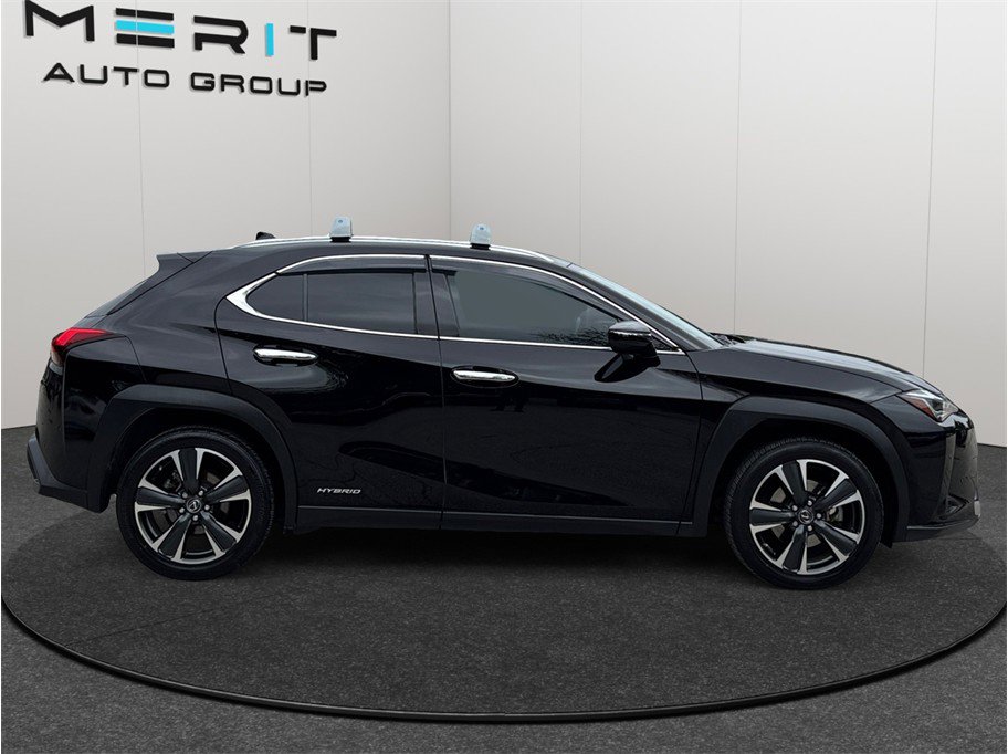 Used 2021 Lexus UX 250h w/ Premium Package image 10