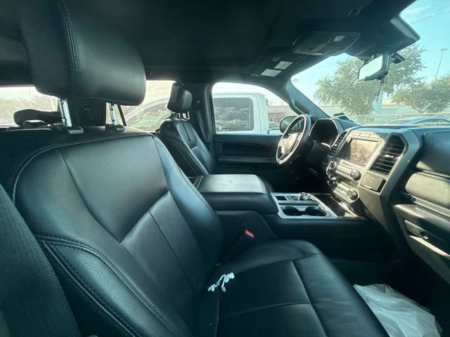 Used 2020 Ford Expedition XLT w/ Equipment Group 202A RWD image 5