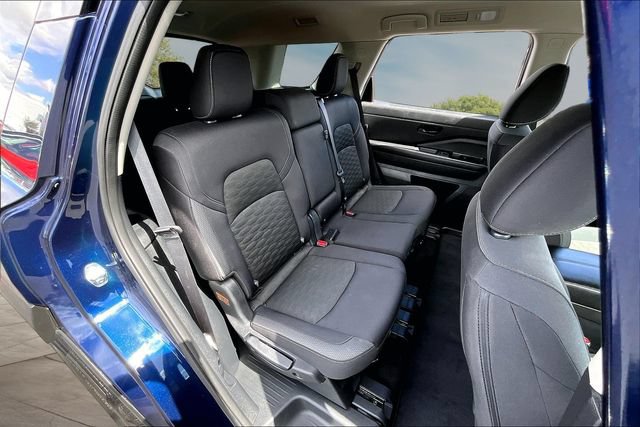 Certified 2024 Nissan Pathfinder SV FWD image 25