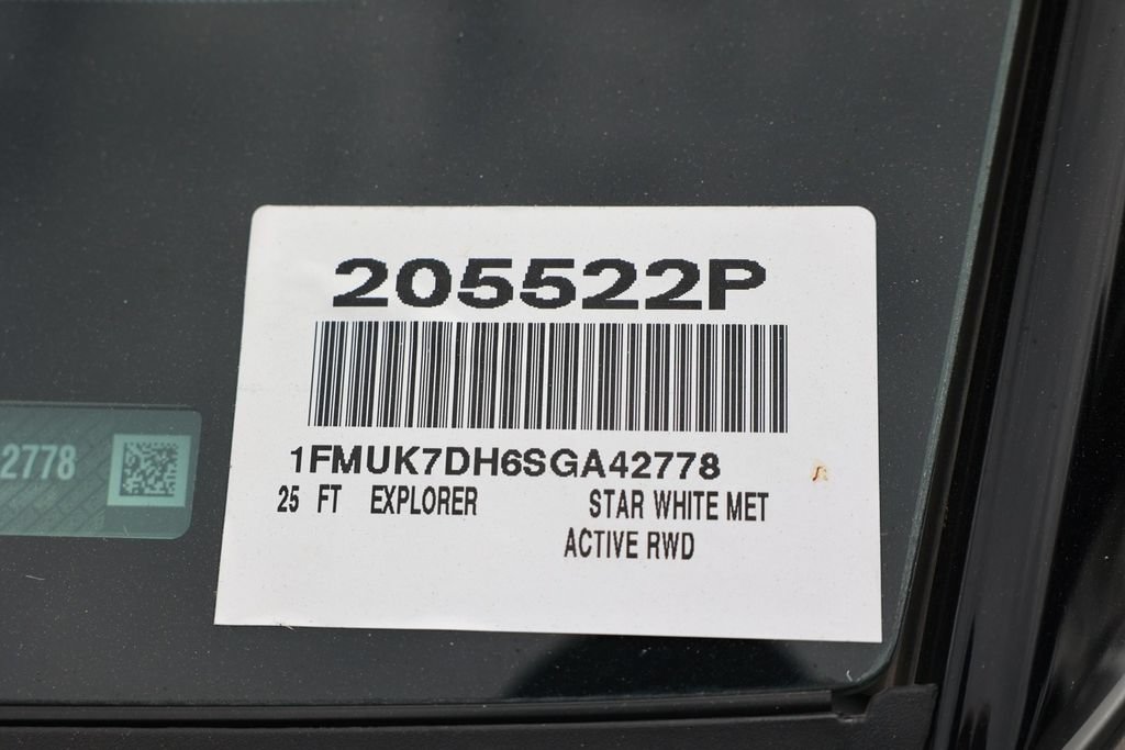 Used 2025 Ford Explorer Active w/ Active Comfort Package RWD image 39
