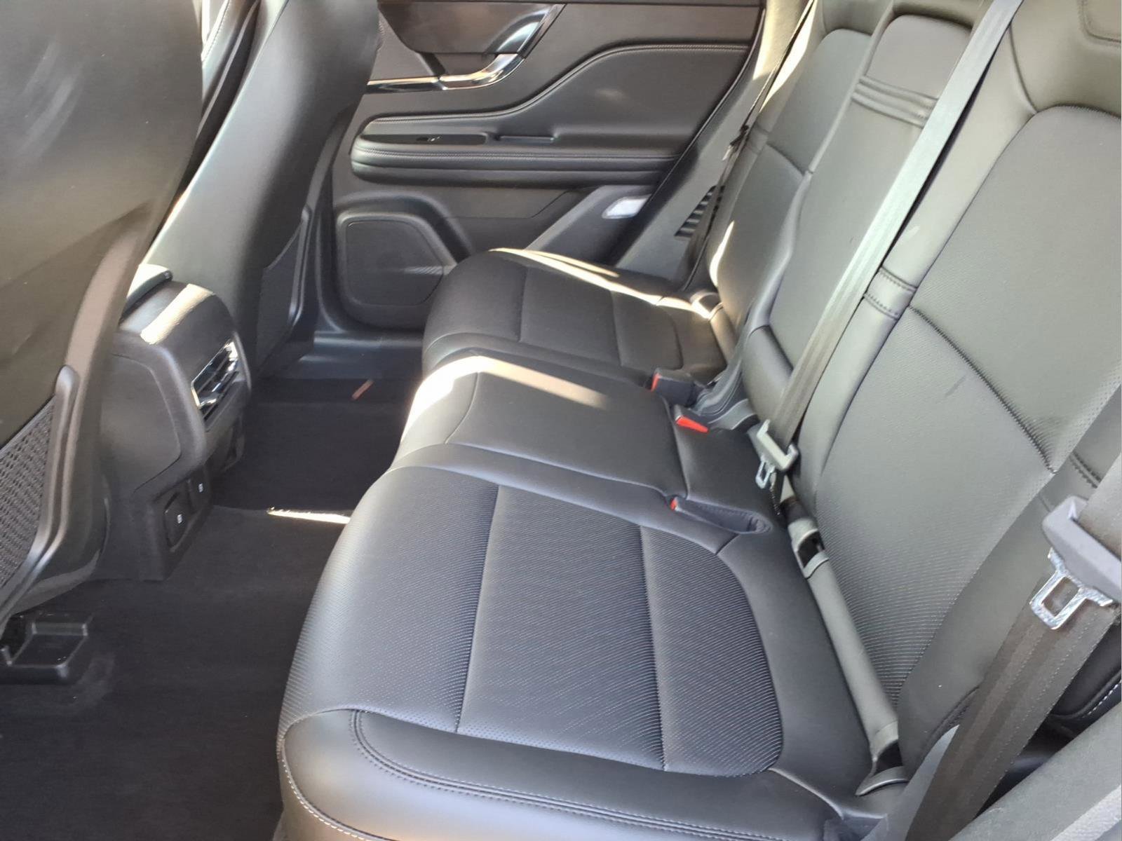 Used 2024 Lincoln Corsair AWD w/ Equipment Group 101A image 17