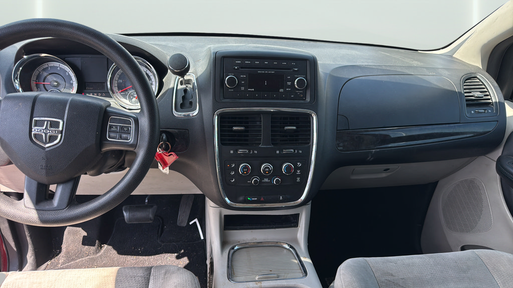 Used 2014 Dodge Grand Caravan SXT FWD image 15