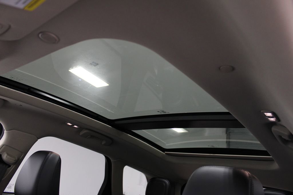 New 2026 Lincoln Corsair Reserve image 55