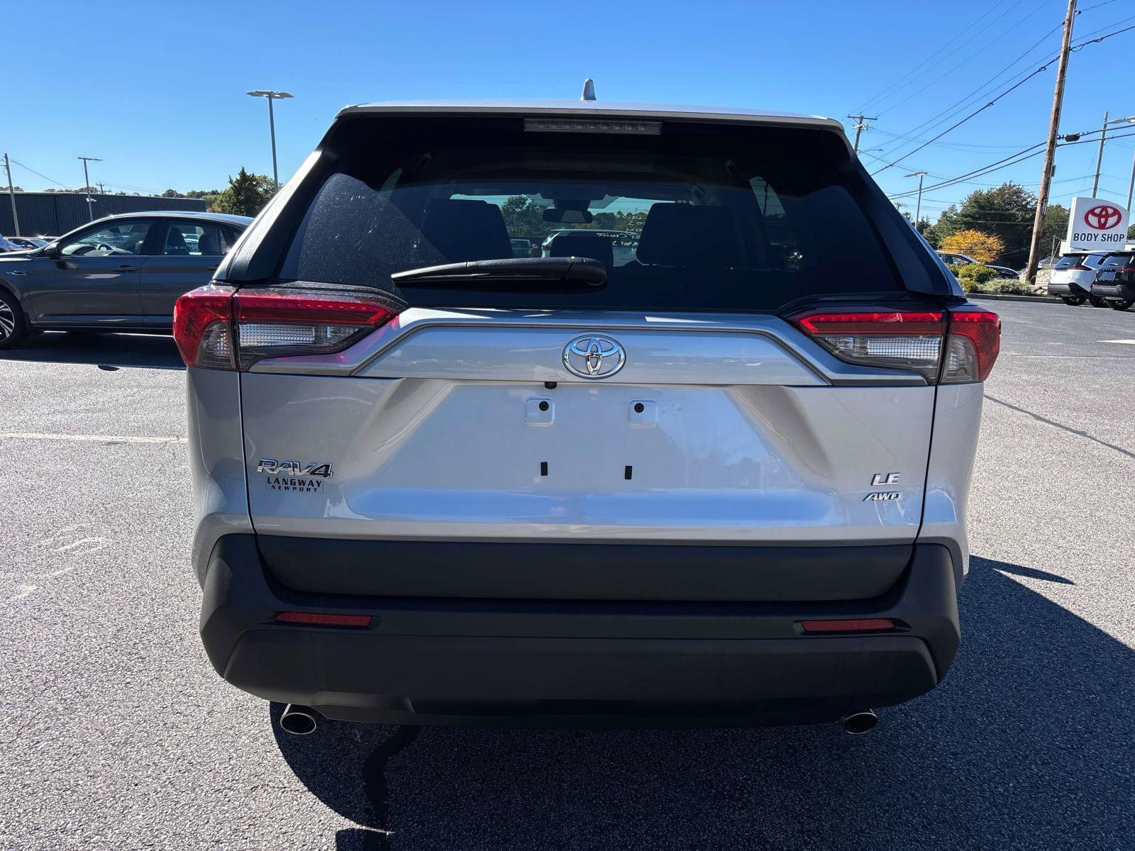 Certified 2024 Toyota RAV4 LE AWD/4WD image 4